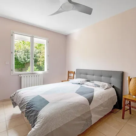 Detached With Pool In Holiday home *