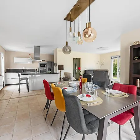 Detached With Pool In Holiday home Cazilhac (Aude)